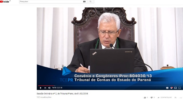 O presidente, conselheiro Durval Amaral, conduz sessão do Pleno do TCE-PR, transmitida, ao vivo, pelo Youtube. Imagem: Reprodução/Youtube