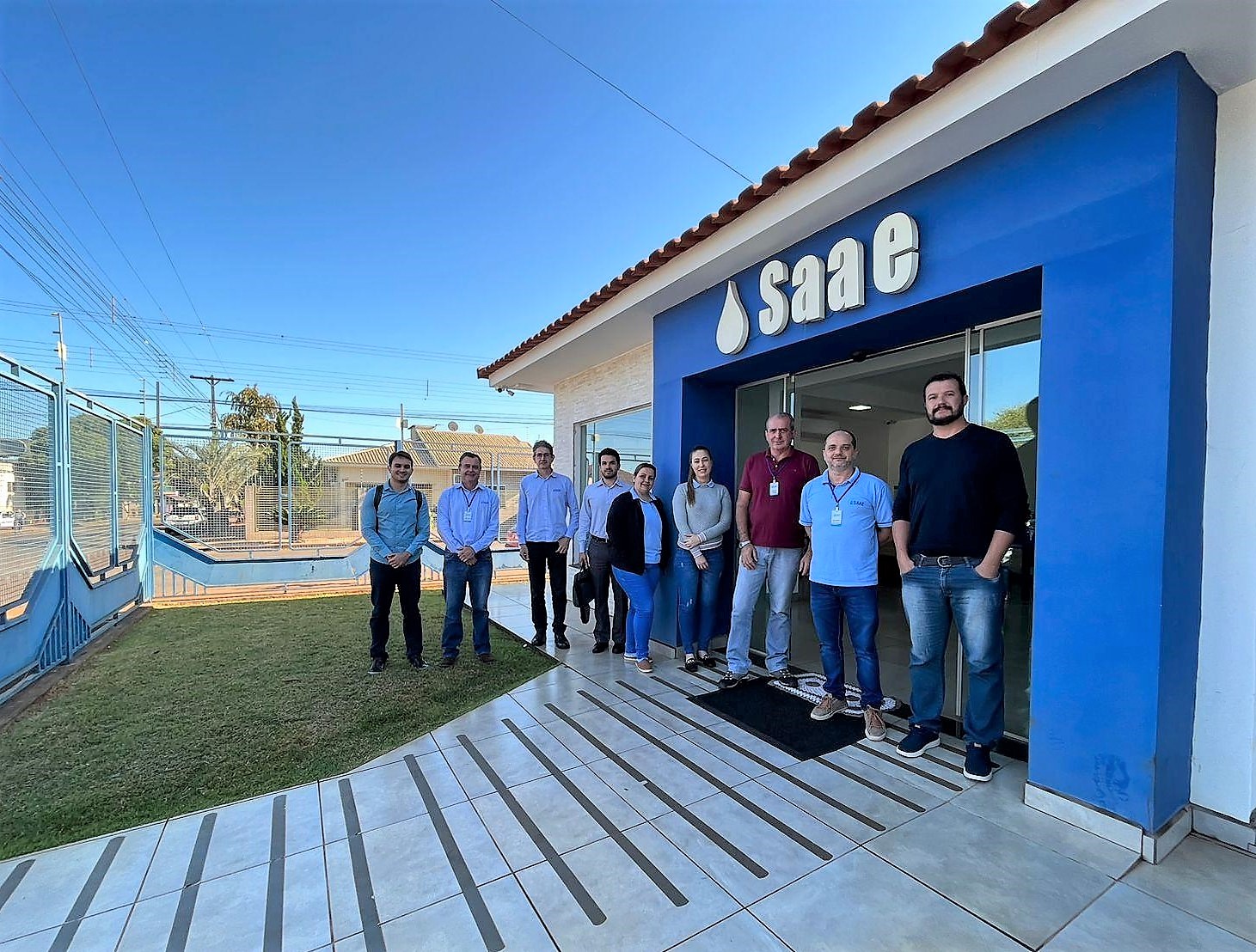 Servidores do TCE-PR e do Serviço Autônomo de Água e Esgoto (Saae) de Peabiru: sistema é fiscalizado em auditoria-piloto que integra o PAF de 2023 do Tribunal. Foto: TCE-PR/Divulgação