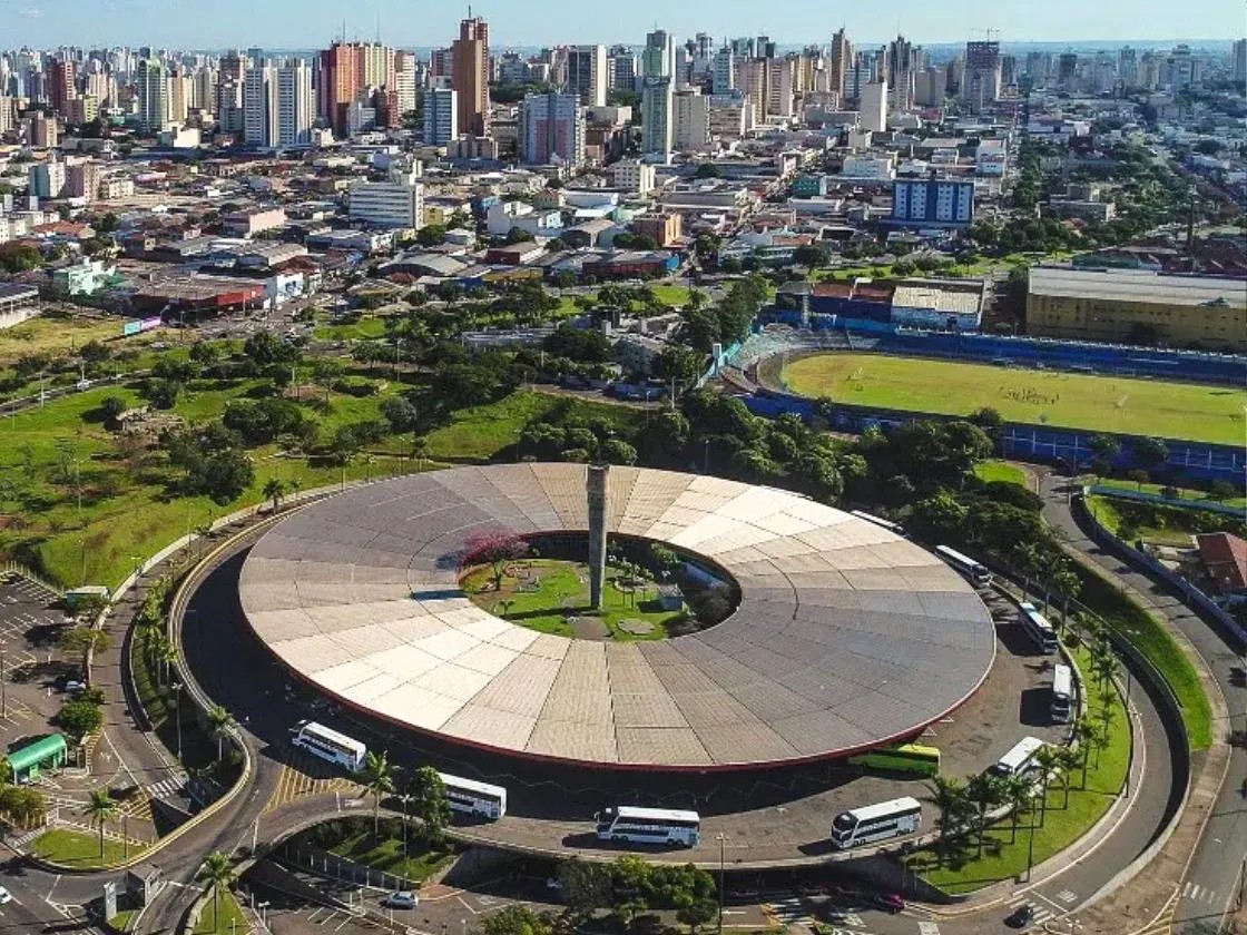 Terminal Rodoviário de Londrina, administrado pela Companhia Municipal de Trânsito e Urbanização (CMTU)