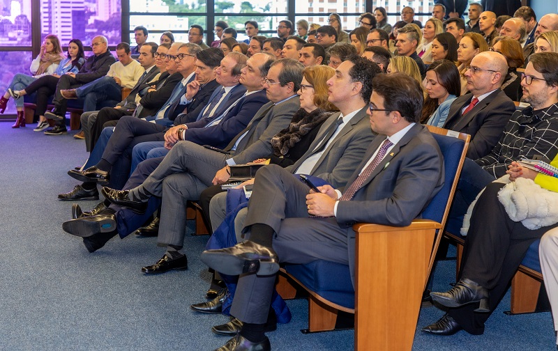 Solenidade em comemoração aos 78 anos do Tribunal de Contas do Estado do Paraná, em 2 de junho, lotou o auditório do TCE-PR. Foto: Mauro Beghetto Penteado/TCE-PR