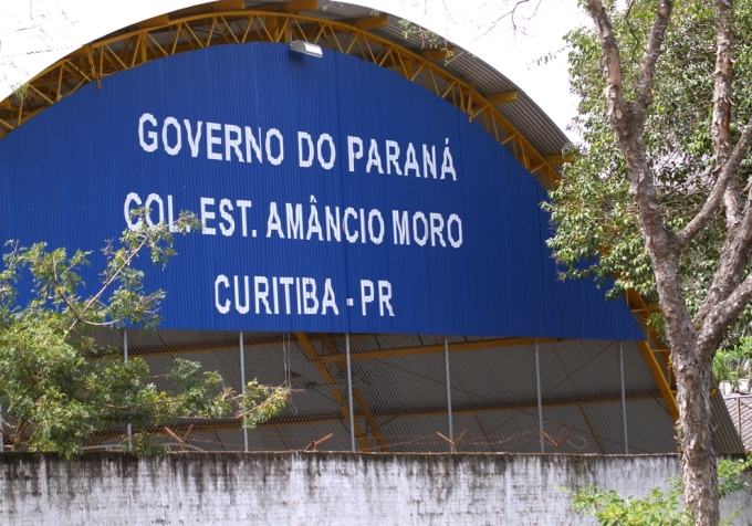 Colégio Estadual Amâncio Moro, localizado no bairro Jardim Social, em Curitiba. Foto: Wagner Araújo/Divulgação TCE-PR