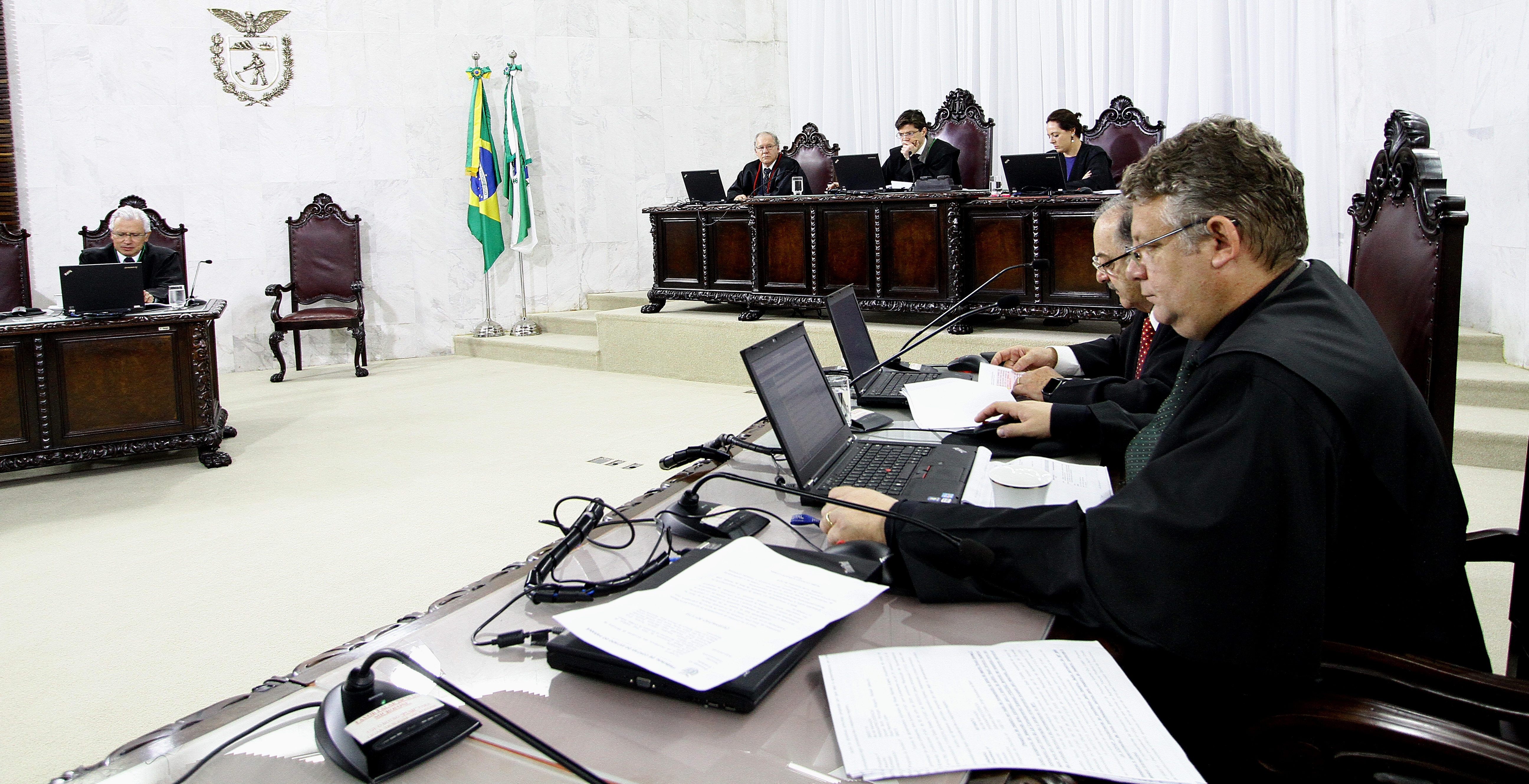 Sessão da Primeira Câmara do TCE-PR, realizada às terças-feiras, a partir das 14 horas. Foto: Wagner Araújo/Divulgação TCE-PR