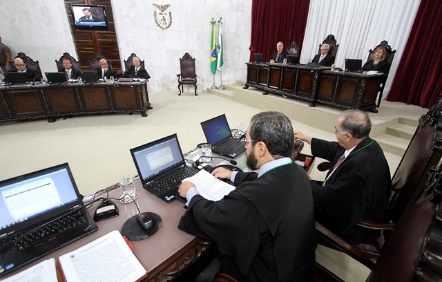 Sessão do Pleno do TCE-PR, realizada às quintas-feiras, a partir das 14 horas. Foto: Wagner Araújo/Divulgação TCE-PR