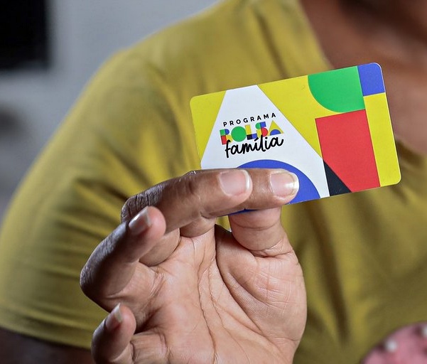 O Bolsa Família é o principal programa social do Governo Federal, vinculado ao Cadastro Único (CadÚnico). Foto: Agência Brasil