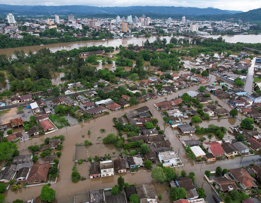 Parte da cidade de União da Vitória (Região Sul) alagada pelo Rio Iguaçu, devido às chuvas que atingiram o Paraná em meados de outubro de 2023. Foto: Gilson Abreu/Agência Estadual de Notícias