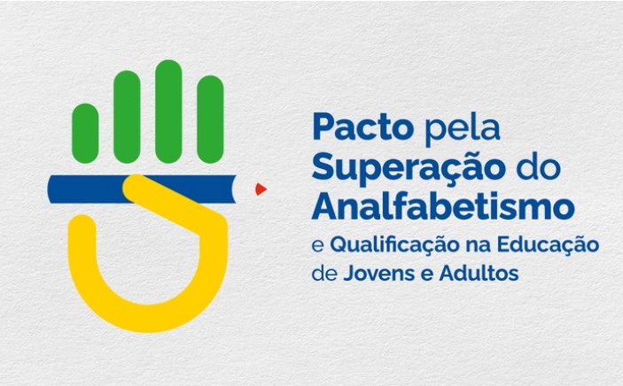 Pacto Nacional pela Superação do Analfabetismo e Qualificação da Educação de Jovens e Adultos, liderado pelo Ministério da Educação.