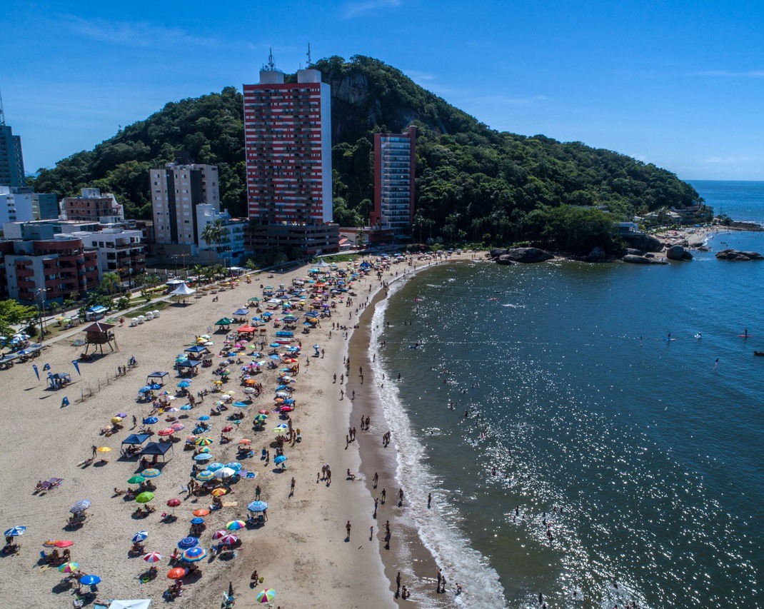 Vista de Caiobá, principal balneário do município de Matinhos, no Litoral do Paraná. Foto: Divulgação
