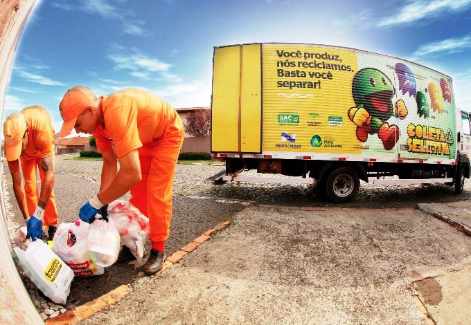 Coleta seletiva de lixo em Ponta Grossa, realizada pela concessionária Ponta Grossa Ambiental. Foto: Divulgação