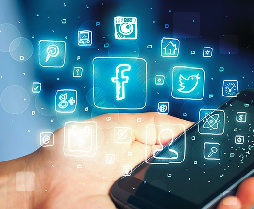 As redes sociais na Internet se tornaram eficientes meios de comunicação no setor público. Imagem: Divulgação