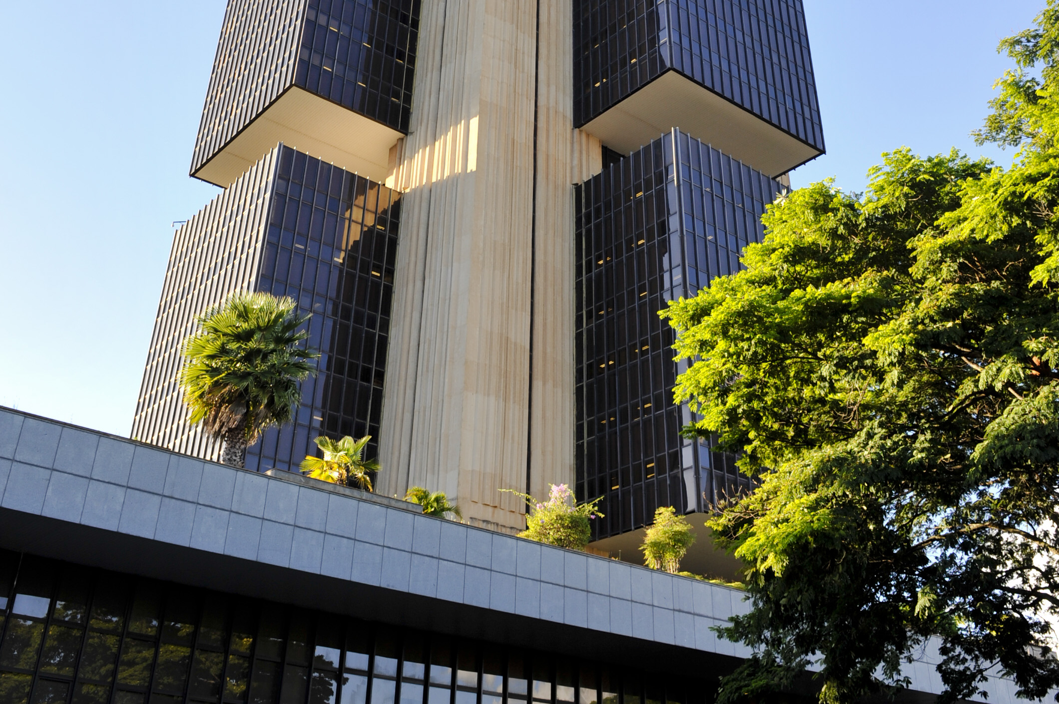 Edifício-sede do Banco Central do Brasil, onde também funciona o Conselho Monetário Nacional (CMN)