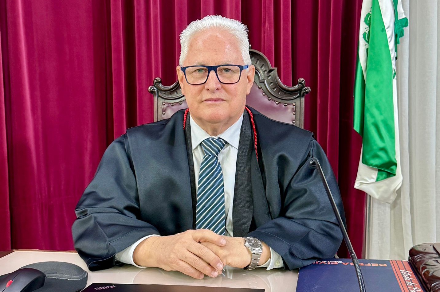 O procurador-geral do MPC-PR, Gabriel Guy Léger, reconduzido ao cargo para o biênio 2026-2028