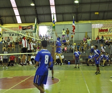 Competição da edição de 2014 dos Jogos Escolares do Paraná, realizada no Ginásio de Esportes de Paranacity, no Noroeste do Estado. Foto: Divulgação
