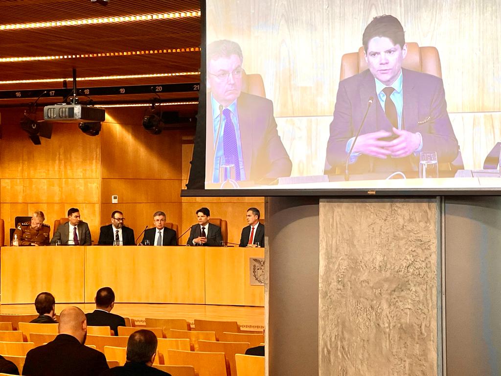 O conselheiro Ivens Linhares, em evento do Ministério Público do Estado do Paraná (MP-PR), no qual foi lançado o Projeto Agentes da Cidadania. Foto: Divulgação/MP-PR
