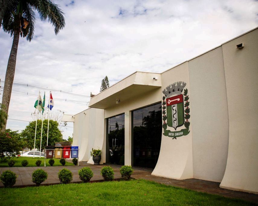 Prefeitura de Doutor Camargo, município da Região Metropolitana de Maringá, no Norte do Paraná. Fogo: Divulgação
