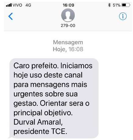 Mensagem de SMS enviada nesta sexta-feira pelo presidente do TCE-PR, conselheiro Durval Amaral, aos prefeitos do Paraná.