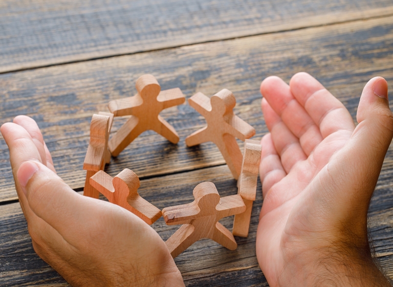 Promover a assistência social aos mais vulneráveis é atribuição do poder público. Imagem: Divulgação