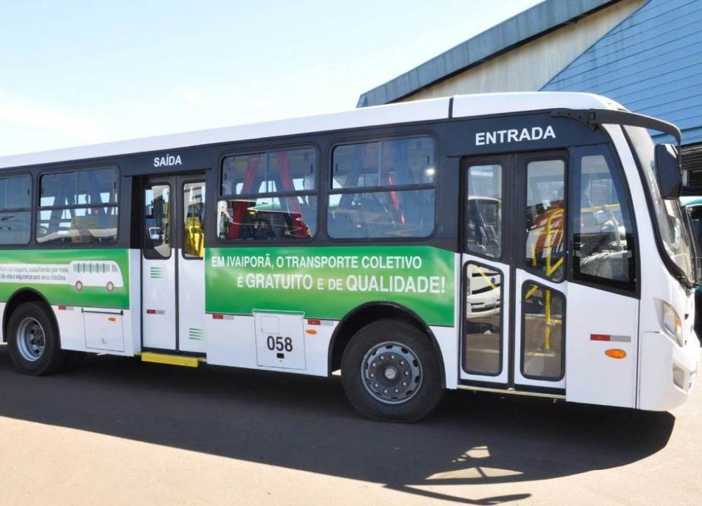 ônibus do sistema de transporte coletivo de Ivaiporã, administrado pela prefeitura desse município da Região Central do Paraná e gratuito aos usuários. Foto: Divulgação/Prefeitura de Ivaiporã