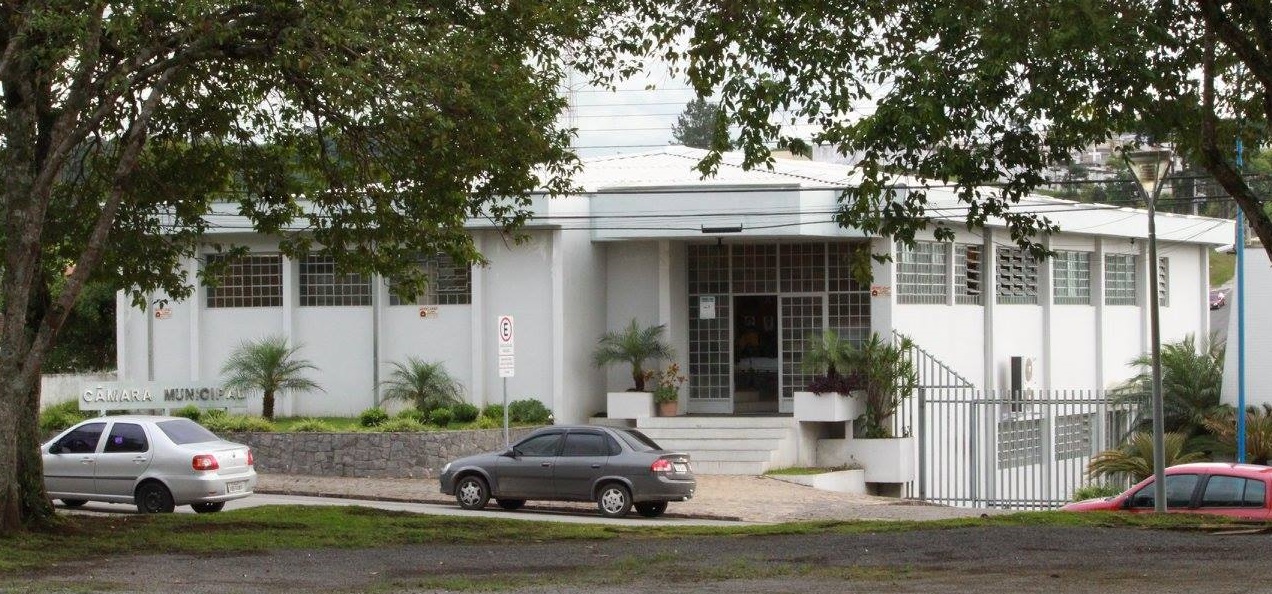 Câmara Municipal de Campina Grande do Sul, Município da Região Metropolitana de Curitiba