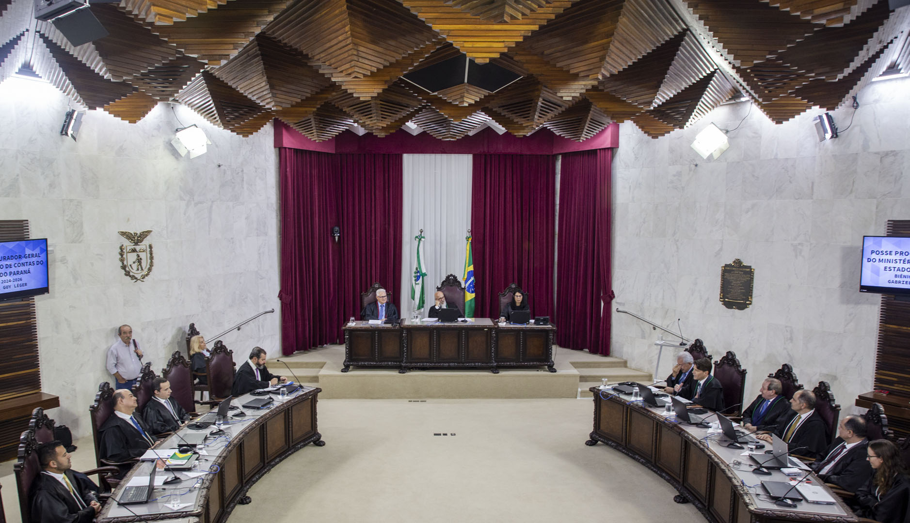 Sessão em que Gabriel Guý Léger foi empossado procurador-geral do MPC-PR no biênio 2024/2026. Foto: Mauro Beghetto Penteado/TCE-PR