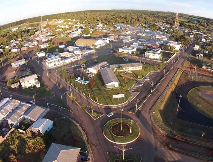 Vista aérea de sede urbana de Reserva do Iguaçu, município do Sudoeste do Paraná. Foto: Divulgação