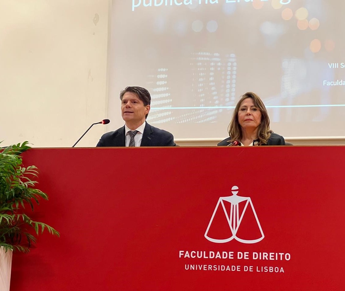 O vice-presidente do TCE-PR, conselheiro Ivens Linhares, profere palestra sobre o Programa de Avaliação de Contas Municipais de Governo (ProGov) durante o VIII Seminário Ibero-Americano de Direito e Controle, em Lisboa (Portugal), nesta segunda-feira (9 de setembro).