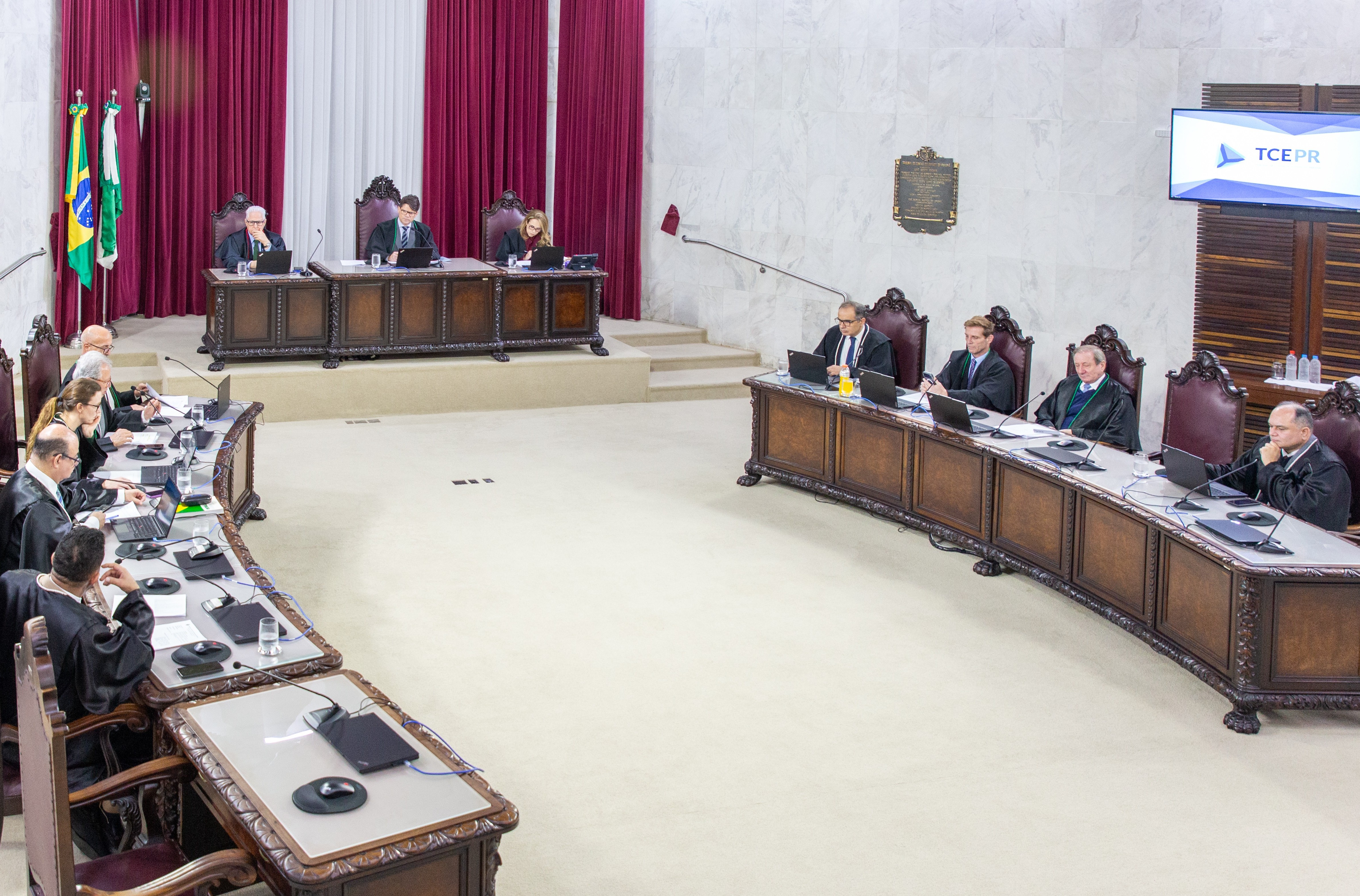 Tribunal Pleno - Sessão presencial