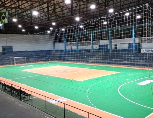 Vista interna do ginásio de esportes Rubens Spengler, no município de Pinhão, na Região Centro-Sul do Paraná. Foto: Prefeitura de Pinhão/Divulgação