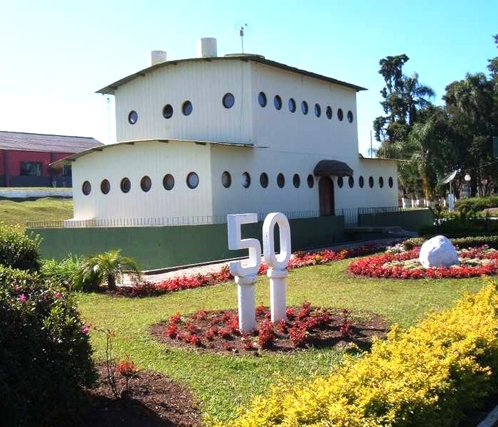 Vista da sede urbana de Porto Amazonas, município da Região dos Campos Gerais do Paraná. Foto: Divulgação