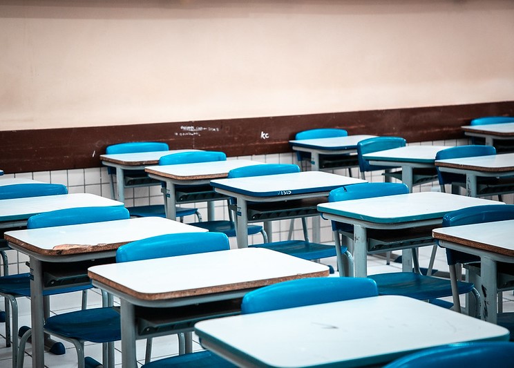 Sala de aula de escola pública do Paraná.