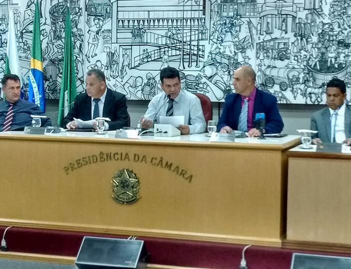Sessão plenária da Câmara de Vereadores de Colombo, município da Região Metropolitana de Curitiba. Foto: Divulgação