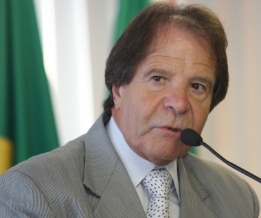 O radialista, ex-vice prefeito de Curitiba e ex-deputado estadual Algaci Tulio. Foto: Divulgação