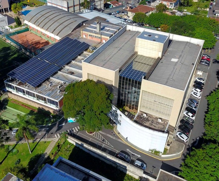 Sede da Companhia de Tecnologia da Informação e Comunicação do Paraná (Celepar), no bairro Centro Cívico, em Curitiba. Foto: Agência Estadual de Notícias/Divulgação