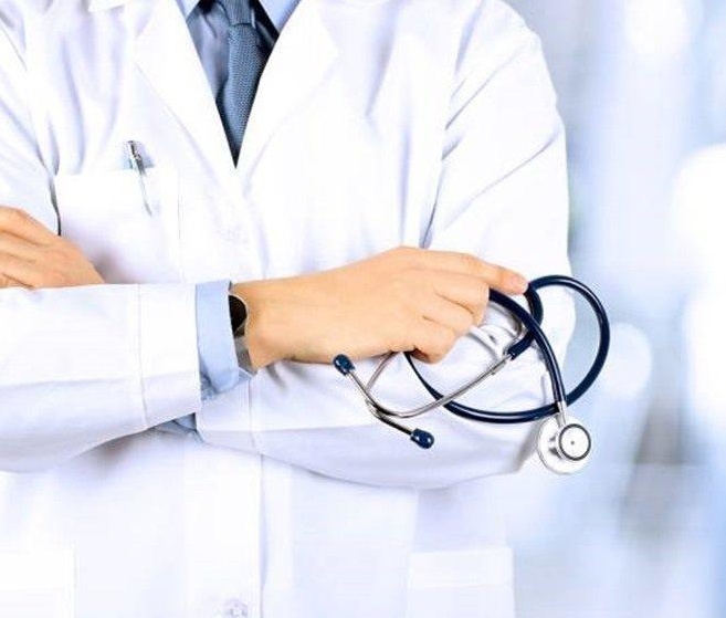 Saúde é um serviço essencial que a administração pública deve oferecer à população. Imagem: Freepik