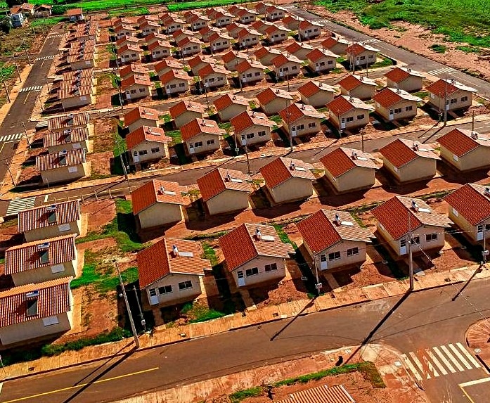 Conjunto habitacional do Programa "Minha Casa, Minha Vida", do Governo Federal, construído na cidade de Lupionóplis (Norte do Paraná). Foto: Cohapar