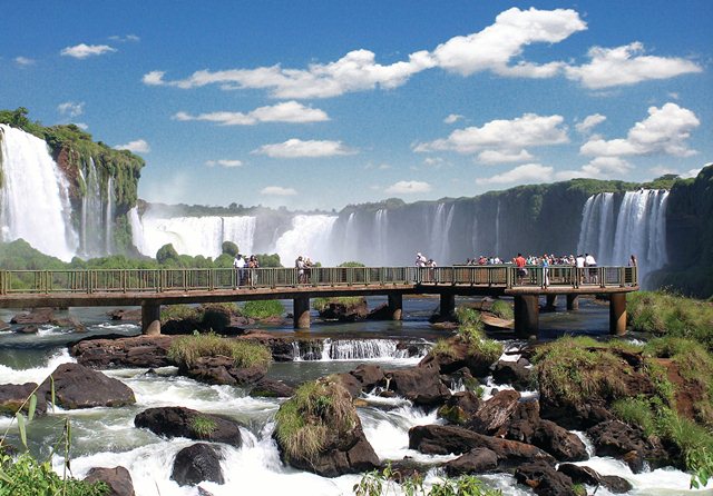 Cataratas do Iguaçu, ponto turístico de Foz do Iguaçu