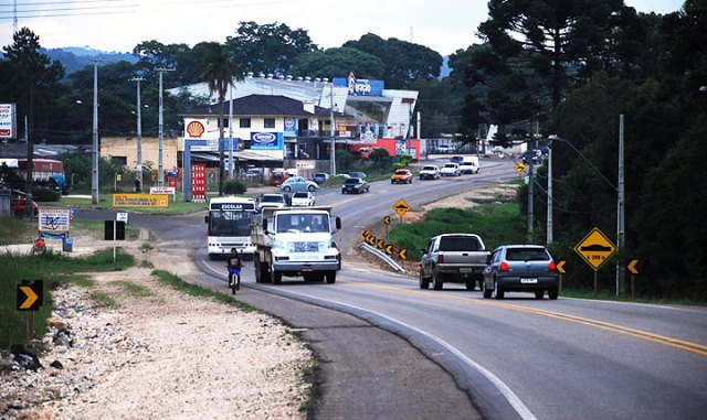 Trecho da Rodovia da Uva (PR-417), entre os municípios de Curitiba e Colombo. Foto: Divulgação