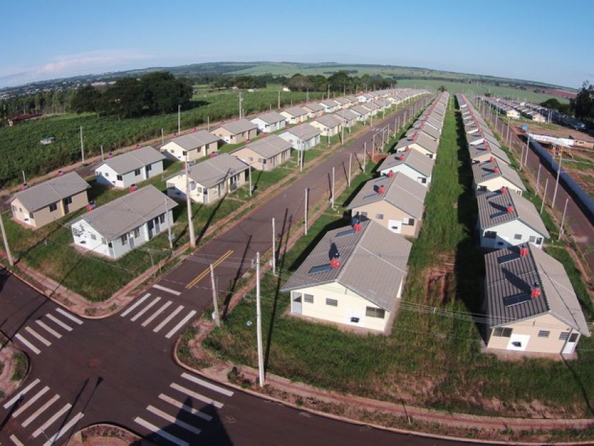 Conjunto residencial Santa Maria, da Cohapar, em Paranavaí. Foto: PM de Paranavaí/Divulgação