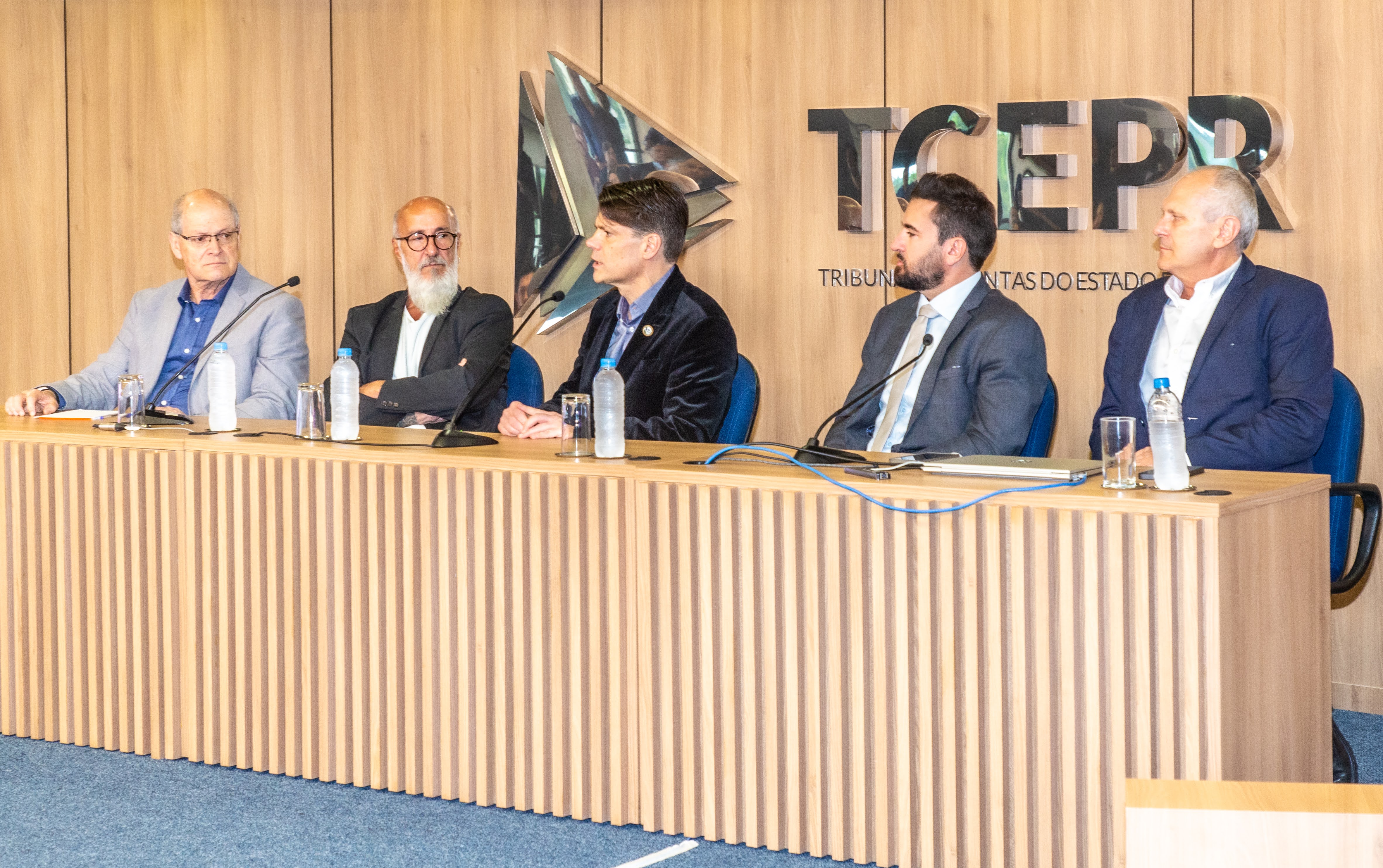 Presidente, conselheiro Ivens Linhares, no evento de lançamento do novo portal do TCE-PR