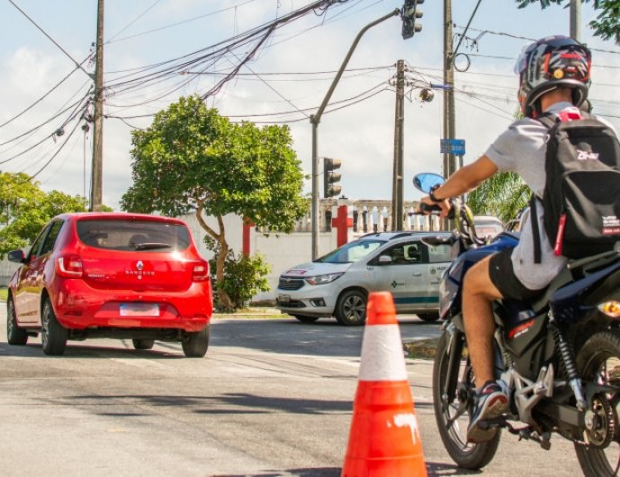 Trânsito em rua central de Paranaguá, a principal cidade do Litoral do Paraná. Foto: Prefeitura de Paranaguá/Divulgação
