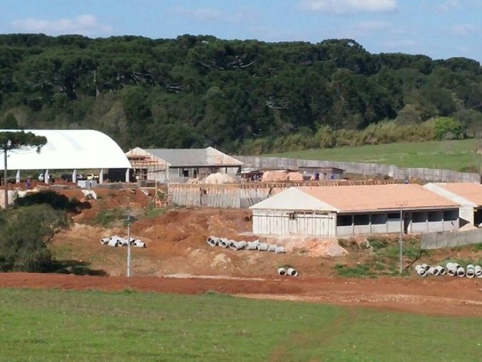Obras do Colégio Estadual Professora Leni Marlene Jacob, em Guarapuava, executadas pela construtora MI. Foto: Divulgação