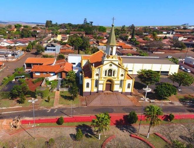 Vista da sede urbana de Itambaracá, município do Norte Pioneiro do Paraná. Foto: Divulgação
