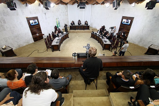 Sessão plenária do TCE-PR (Foto: Wagner Araújo/divulgação TCE-PR)