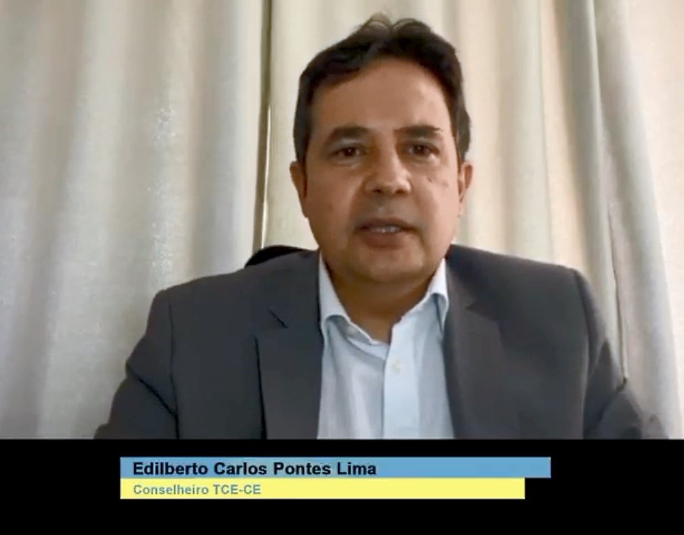 O conselheiro Edilberto Carlos Pontes Lima (TCE-CE) participa da abertura do 9º Bibliocontas - Fórum Nacional de Bibliotecários e Arquivistas dos TCs.